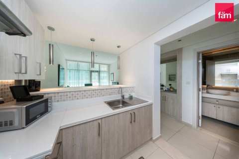 1 bedroom Apartment in Palm Jumeirah, UAE No. 165057 7