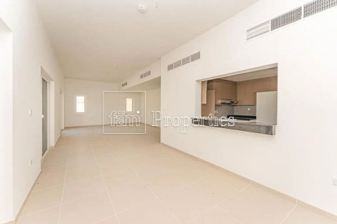 5 bedrooms Villa in Dubai, UAE No. 165062