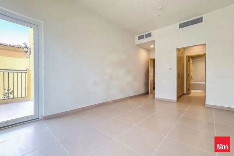 5 bedrooms Villa in Dubai, UAE No. 165062 8