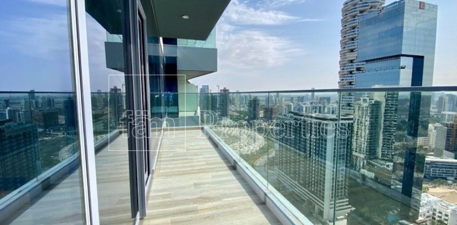 3 bedrooms Apartment in Dubai, UAE No. 165058