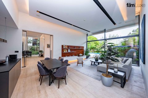 6 bedrooms Villa in Dubai, UAE No. 103969 10
