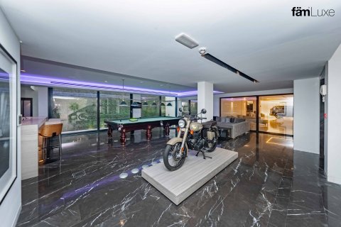 6 bedrooms Villa in Dubai, UAE No. 103969 18