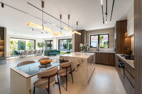 5 bedrooms Villa in Dubai, UAE No. 203521 6