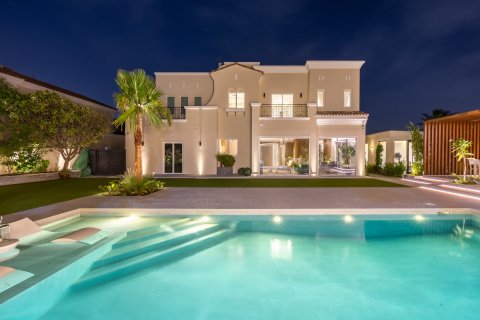 5 bedrooms Villa in Dubai, UAE No. 203521 3