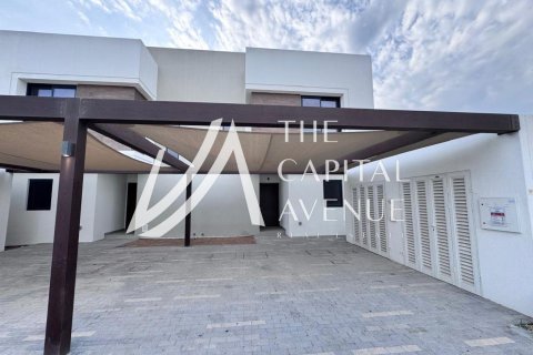 2 bedrooms Townhouse on the Yas Island, UAE No. 136895