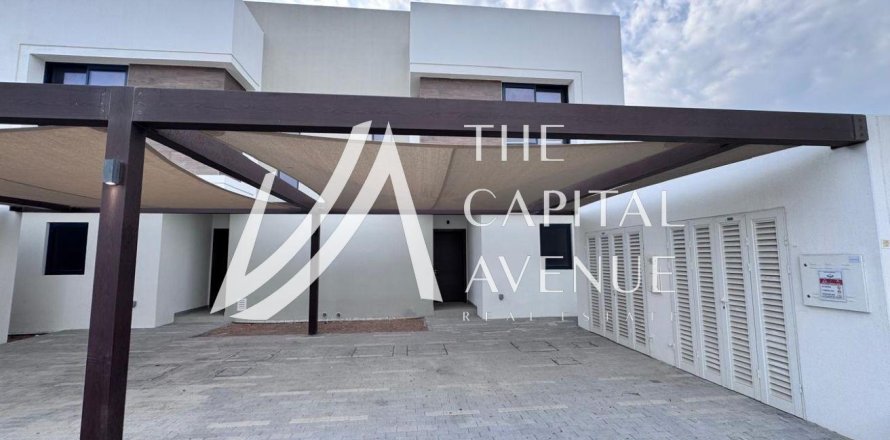 2 bedrooms Townhouse on the Yas Island, UAE No. 136895