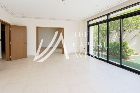 Villa de 5 dormitorios en  Yas Island, UAE No. 136898 6