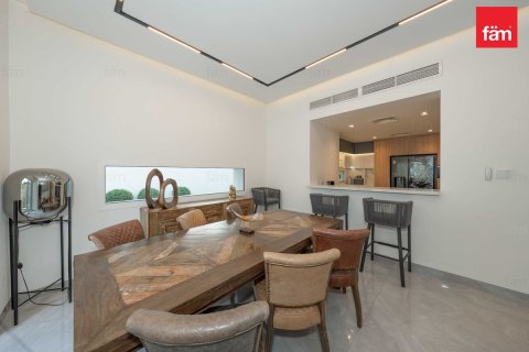 3 bedrooms Townhouse in Dubai, UAE No. 140309 16