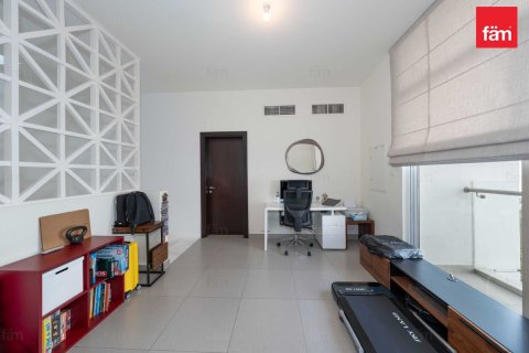 3 bedrooms Townhouse in Dubai, UAE No. 140309 20