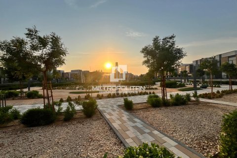 Villa de 4 dormitorios No. 129805 2