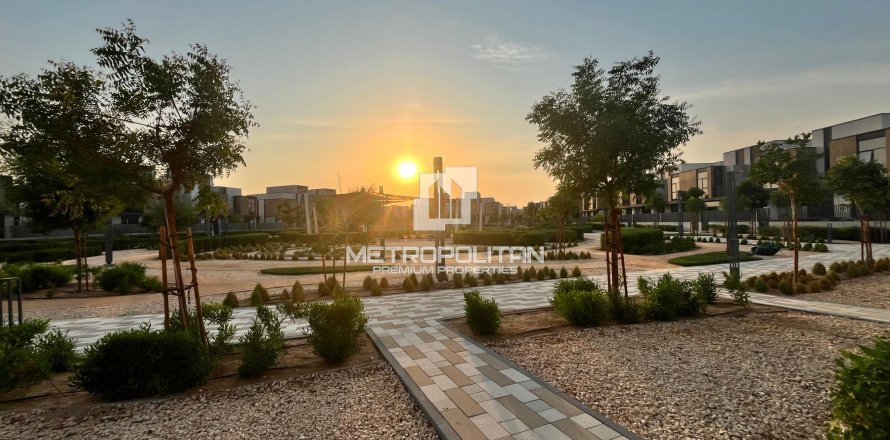 Villa de 4 dormitorios No. 129805