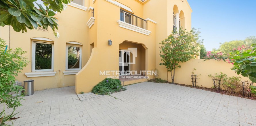 2 bedrooms Townhouse No. 129808