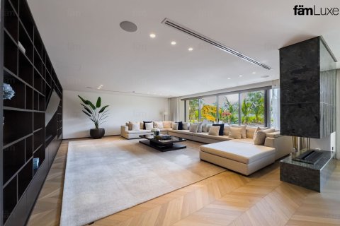 6 bedrooms Villa No. 131933 16