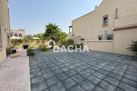 Вилла с 2 спальнями в Jumeirah Village Triangle, ОАЭ №187595 23