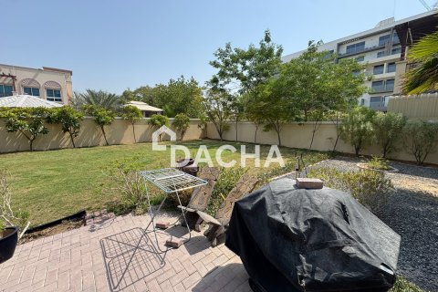 Вилла с 2 спальнями в Jumeirah Village Triangle, ОАЭ №187595 25