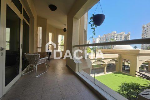 Квартира с 2 спальнями в Shoreline Apartments, ОАЭ №187592