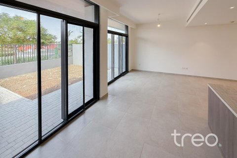 3 bedrooms Townhouse in Mudon, UAE No. 186664 11