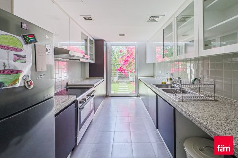 3 bedrooms Townhouse  No. 111951 26