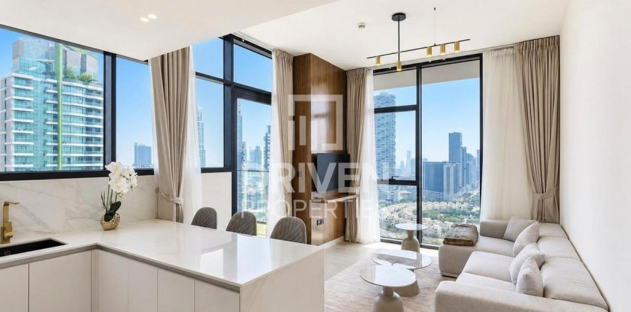 2 bedrooms Apartment in District 11, UAE No. 191777