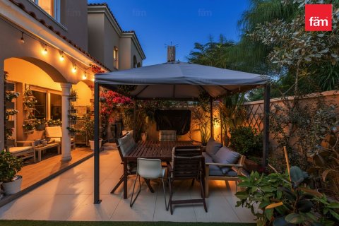 Villa de 2 chambres à Dubai, UAE No. 147783 21