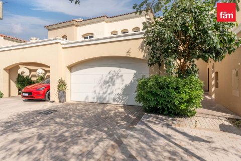 Villa de 2 chambres à Dubai, UAE No. 147783 10