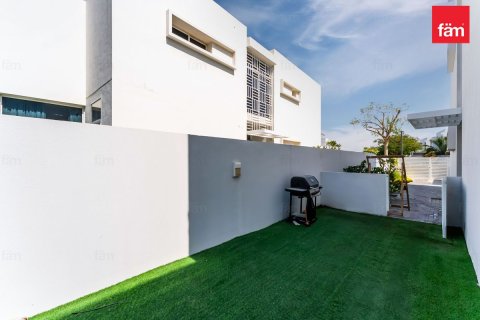 4 bedrooms Villa in Dubai, UAE No. 147784 25