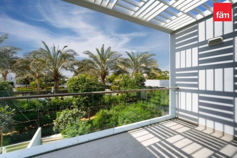 4 bedrooms Villa in Dubai, UAE No. 147784 14