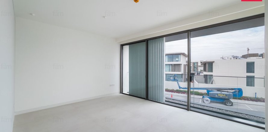 3 bedrooms Townhouse in Dubai, UAE No. 147786