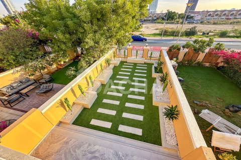 2 bedrooms Townhouse in Jumeirah Village Triangle, UAE No. 155367 7