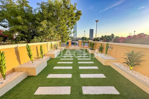 2 bedrooms Townhouse in Jumeirah Village Triangle, UAE No. 155367 5