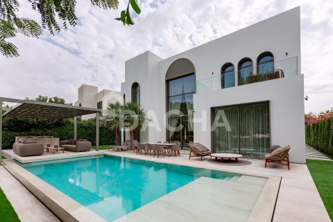 Вилла с 4 спальнями в Jumeirah Islands, ОАЭ №155372 18