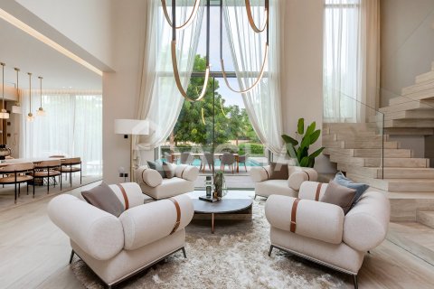 Вилла с 4 спальнями в Jumeirah Islands, ОАЭ №155372 16