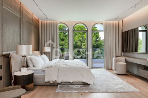 Вилла с 4 спальнями в Jumeirah Islands, ОАЭ №155372 9