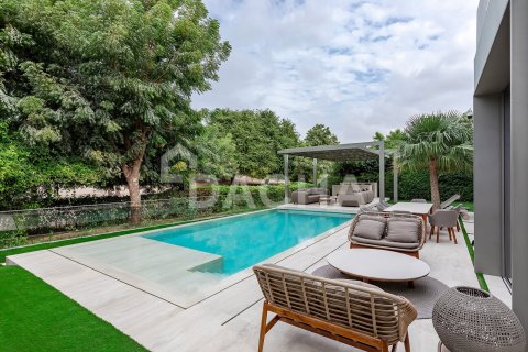 Вилла с 4 спальнями в Jumeirah Islands, ОАЭ №155372 19