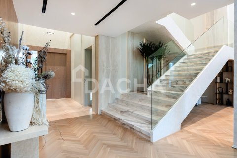 Вилла с 4 спальнями в Jumeirah Islands, ОАЭ №155368 29