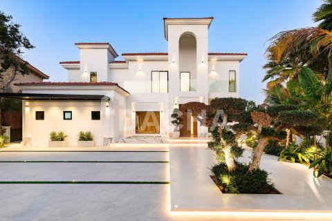 Вилла с 4 спальнями в Jumeirah Islands, ОАЭ №155368