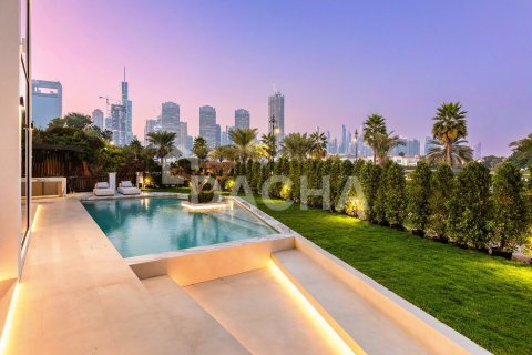 Вилла с 4 спальнями в Jumeirah Islands, ОАЭ №155368 7