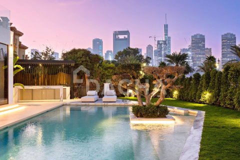 Вилла с 4 спальнями в Jumeirah Islands, ОАЭ №155368 5