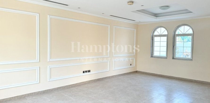 Villa de 3 dormitorios en Jumeirah Park Homes, UAE No. 72996