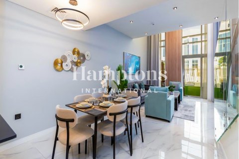 Villa de 2 dormitorios en Dubai Land, UAE No. 151519 10