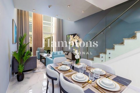 Villa de 2 dormitorios en Dubai Land, UAE No. 151519 4