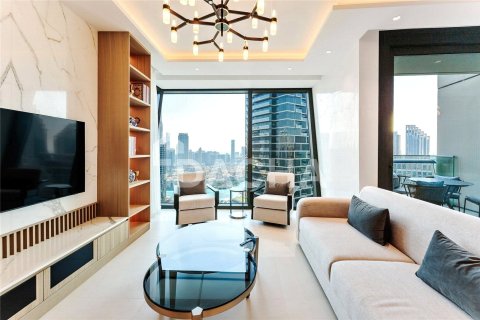 Квартира с 3 спальнями в Burj Vista, ОАЭ №162055 8