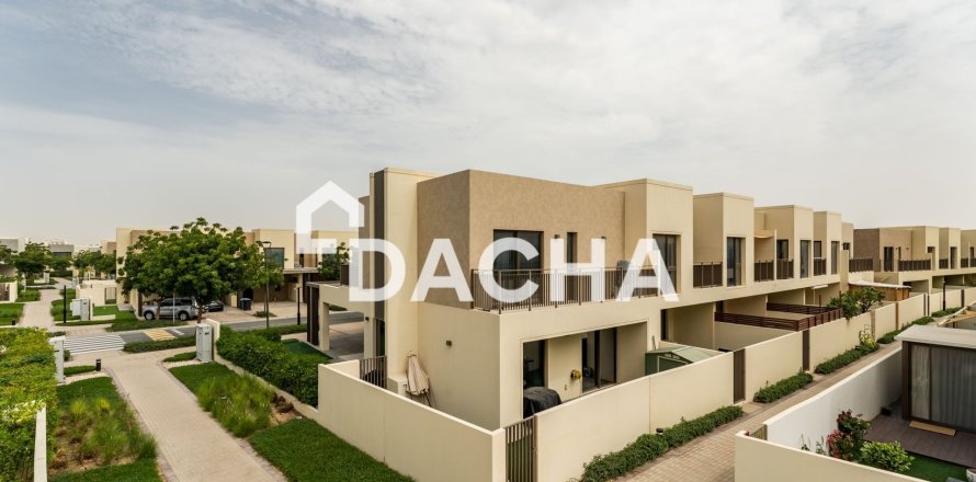 Таунхаус с 4 спальнями в EMAAR South, ОАЭ №162052