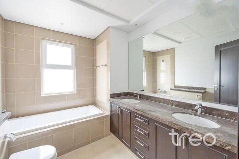 Таунхаус с 3 спальнями в Casa Viva, ОАЭ №188130 16