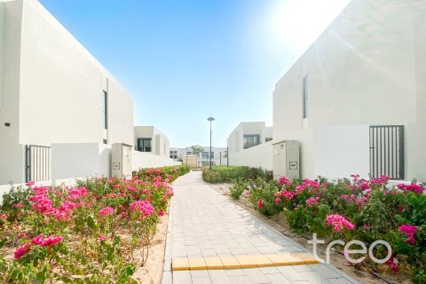 4 bedrooms Townhouse in Town Square, UAE No. 188128 10