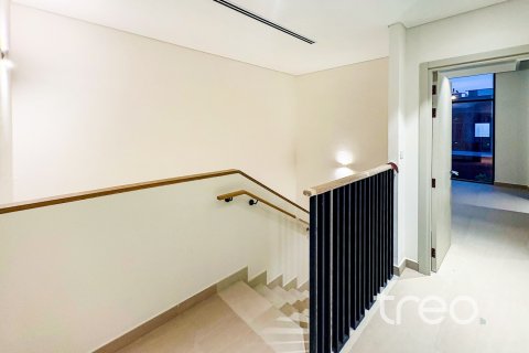 3 bedrooms Villa in Mudon, UAE No. 188126 14