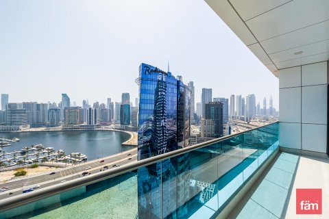 1 bedroom Apartment in Business Bay, UAE No. 164360 17