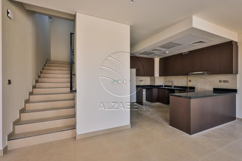 2 bedrooms Townhouse in Khalifa City, UAE No. 90364 14