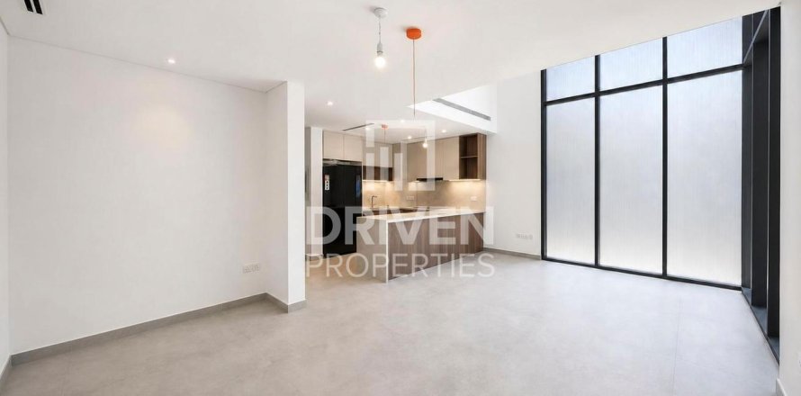 4 bedrooms Villa in Mudon, UAE No. 190904