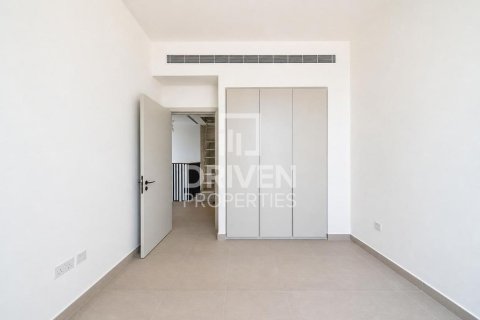 4 bedrooms Villa in Mudon, UAE No. 190904 14